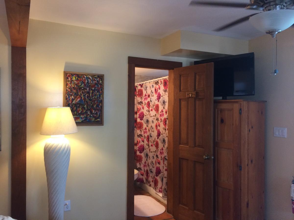 Courtney'S Place Historic Cottages & Inns คีย์เวสต์ ภายนอก รูปภาพ