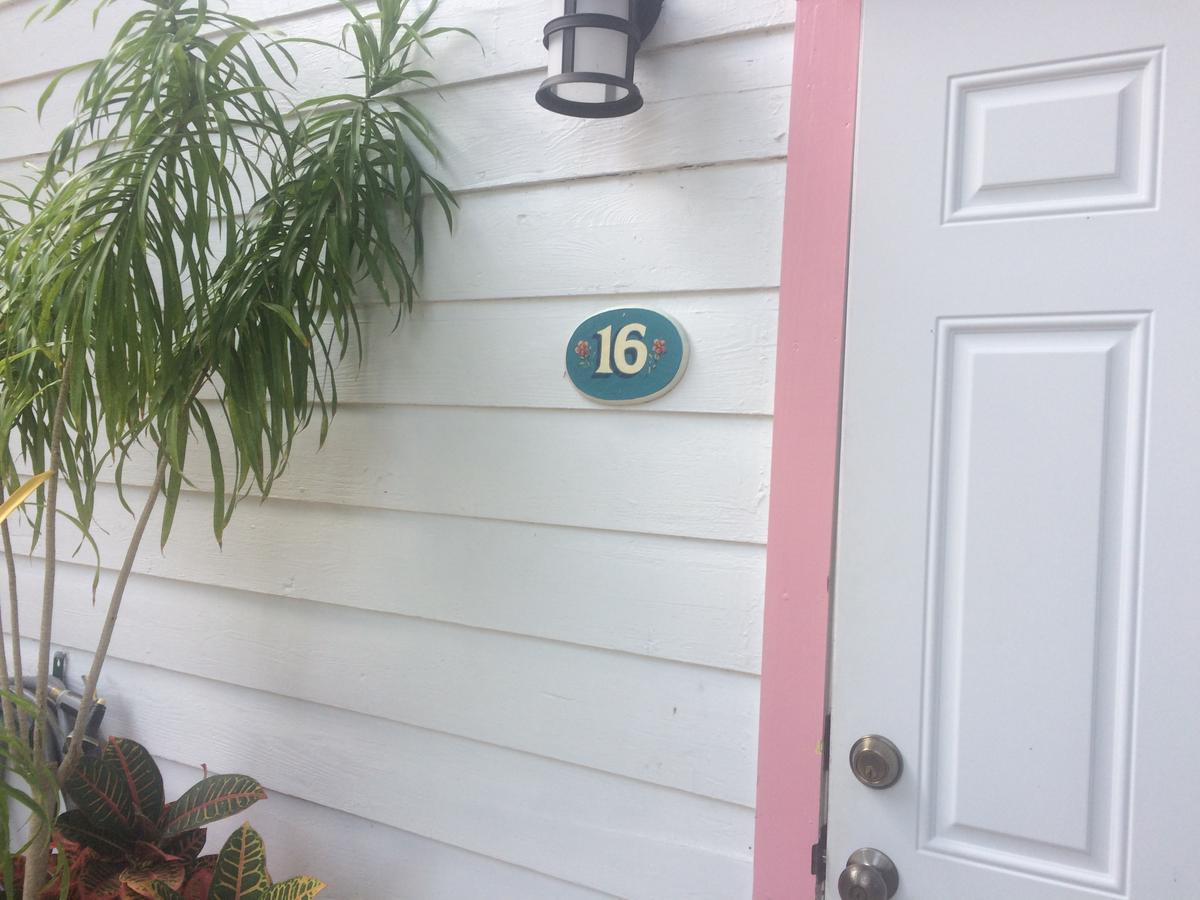 Courtney'S Place Historic Cottages & Inns คีย์เวสต์ ภายนอก รูปภาพ